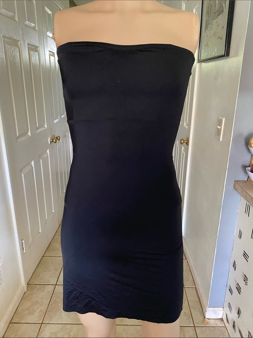 Assets By Spanx Strapless shapewear